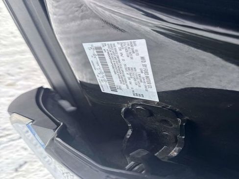 Used 2023 Ford Explorer Limited w/ Limited Technology Package image 28