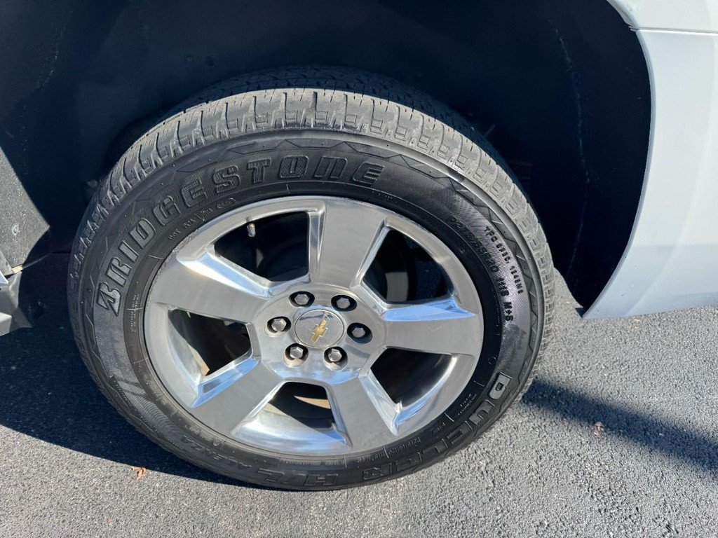 Used 2016 Chevrolet Tahoe LT w/ Luxury Package AWD/4WD image 7
