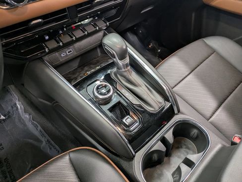 Used 2023 GMC Canyon AT4 w/ AT4 Premium Package image 15