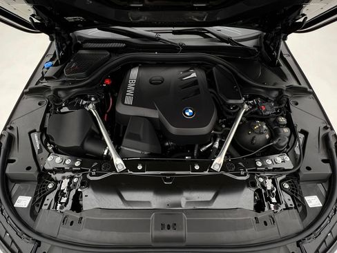 Certified 2026 BMW 530i xDrive w/ Premium Package image 25
