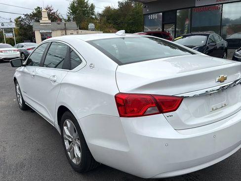 Used 2016 Chevrolet Impala LT w/ Convenience Package image 5