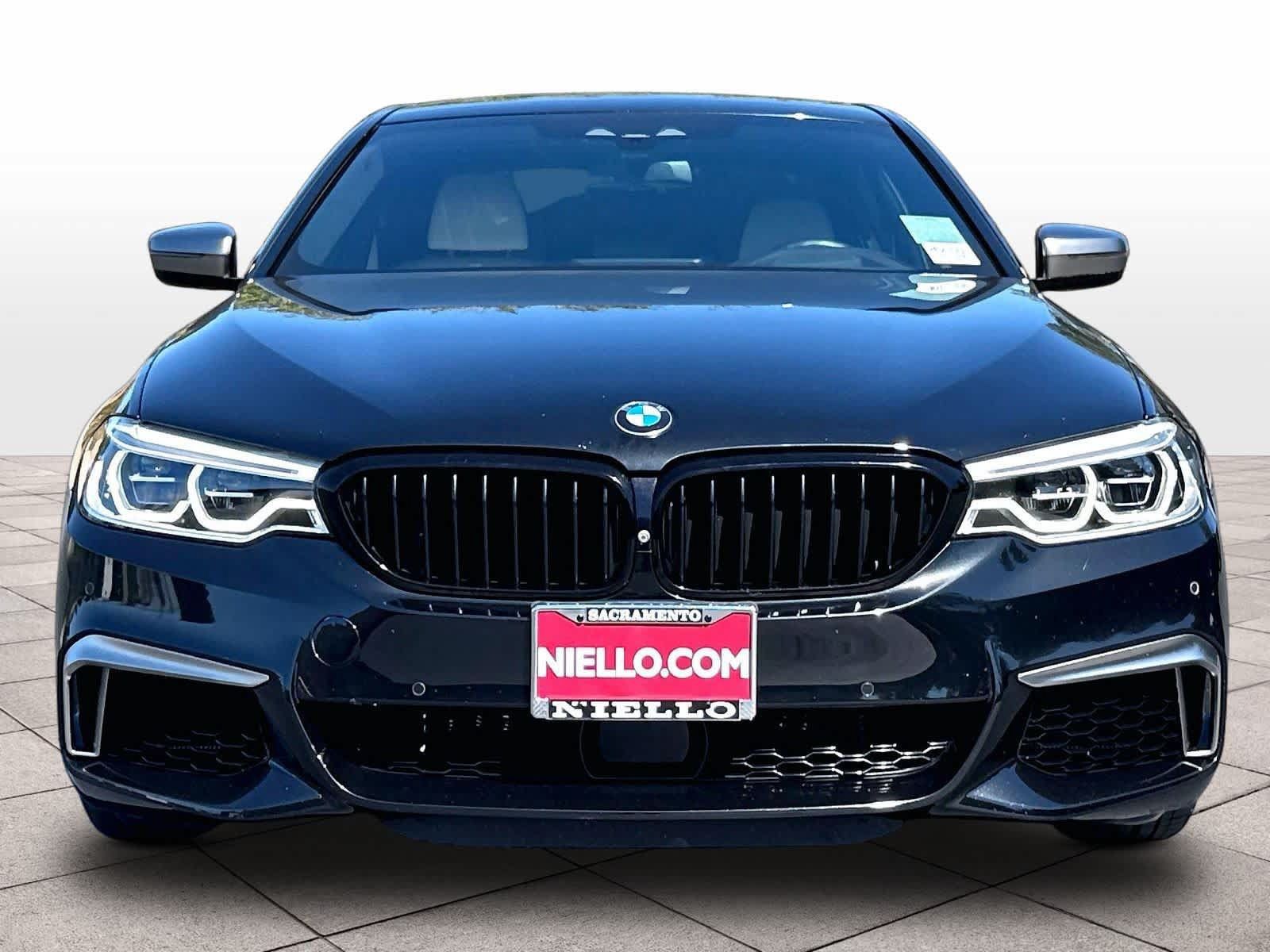Used 2020 BMW M550i xDrive w/ Executive Package AWD/4WD image 3