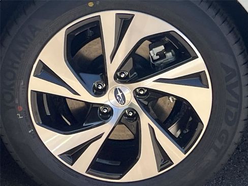 Used 2025 Subaru Legacy Premium AWD/4WD image 11