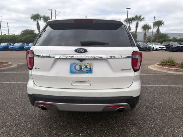 Used 2017 Ford Explorer XLT FWD image 11