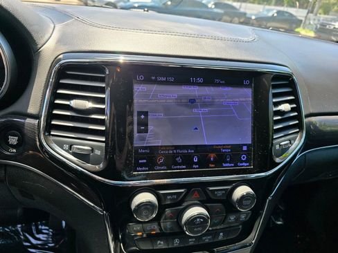 Used 2021 Jeep Grand Cherokee Overland RWD image 25