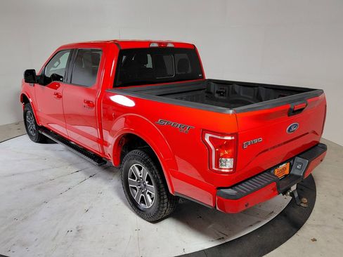 Used 2017 Ford F150 XLT w/ Equipment Group 302A Luxury image 5