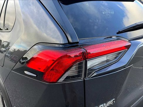 Used 2025 Toyota RAV4 XLE image 34