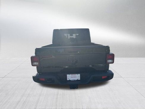 New 2025 Jeep Gladiator Sport w/ Premium Package image 8