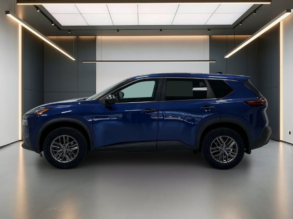 Used 2021 Nissan Rogue S AWD/4WD image 2