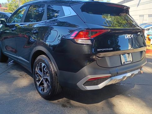 Certified 2025 Kia Sportage EX AWD/4WD image 6
