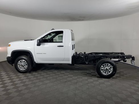 New 2026 Chevrolet Silverado 2500 W/T w/ WT Convenience Package RWD image 7