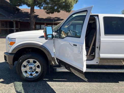 Used 2015 Ford F250 King Ranch w/ King Ranch w/Chrome Package image 50