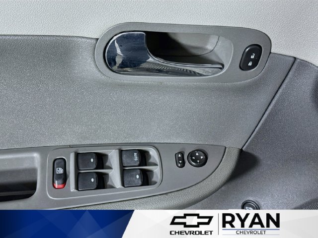 Used 2011 Chevrolet Malibu LS FWD image 16