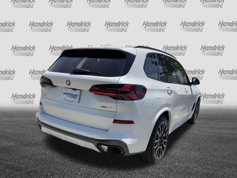 New 2026 BMW X5 xDrive40i w/ M Sport Package AWD/4WD image 11
