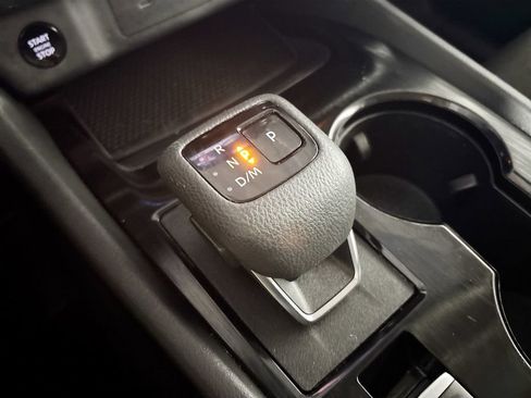 Used 2024 Nissan Rogue SV image 17