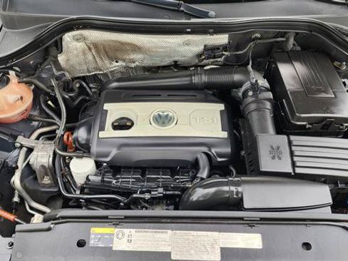 Used 2013 Volkswagen Tiguan S FWD image 21
