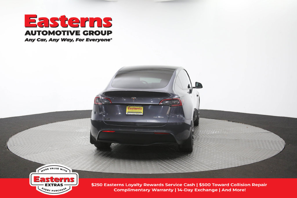 Used 2022 Tesla Model Y Long Range AWD/4WD image 35