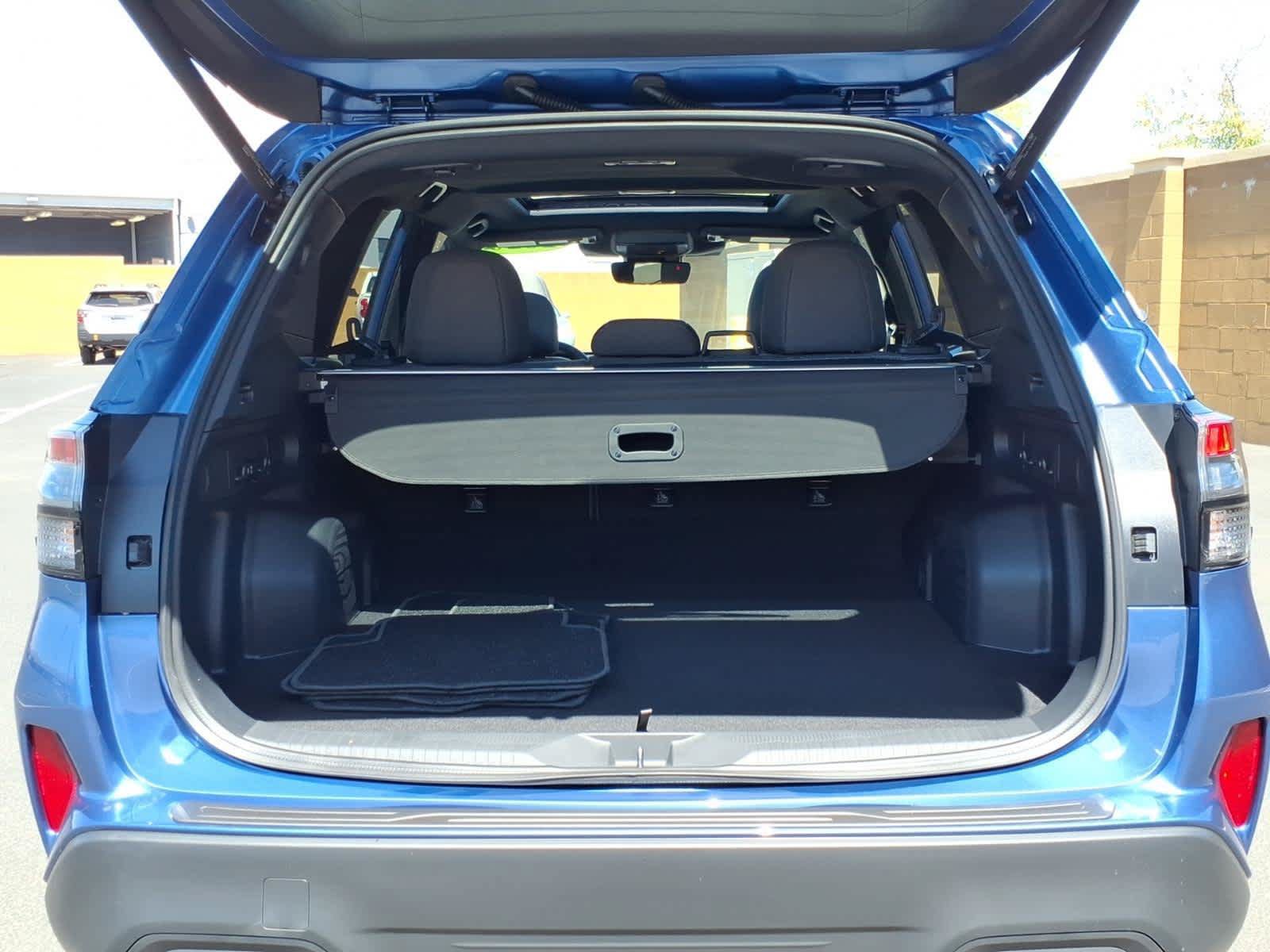 Used 2026 Subaru Forester Premium AWD/4WD image 14