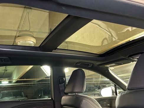 Certified 2025 Lexus RX 350 image 13