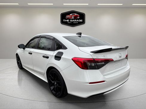 Used 2022 Honda Civic Sport image 11