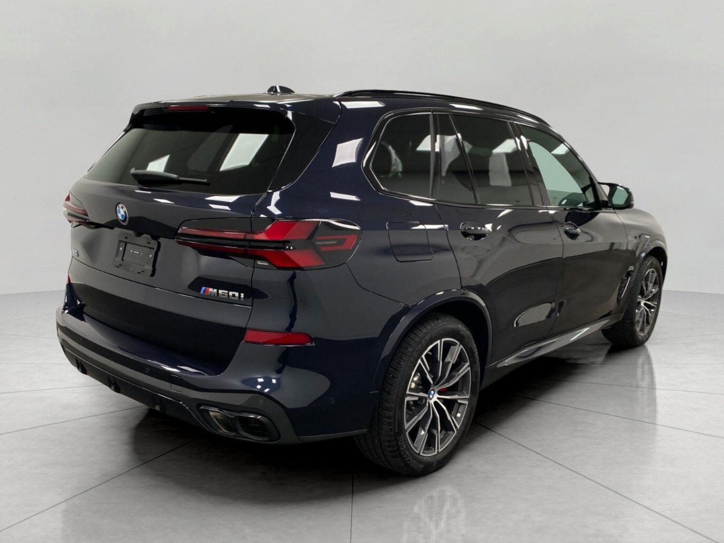 Used 2026 BMW X5 M60i w/ Executive Package AWD/4WD image 3