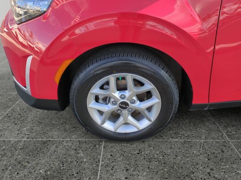 Used 2024 Kia Soul LX w/ Option Group 015 image 18