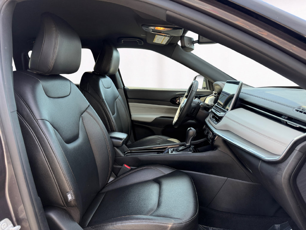 Used 2024 Jeep Compass Limited AWD/4WD image 15