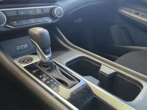 Used 2023 Nissan Sentra SV w/ Trunk Package image 11