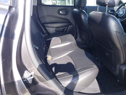 Used 2020 Jeep Compass Latitude image 15