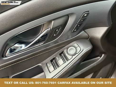 Used 2021 Chevrolet Traverse Premier w/ Redline Edition image 22