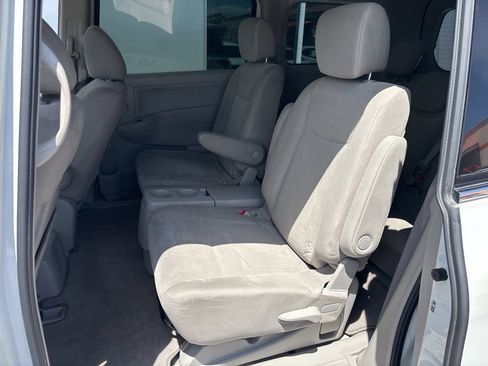 Used 2014 Nissan Quest SV FWD image 13