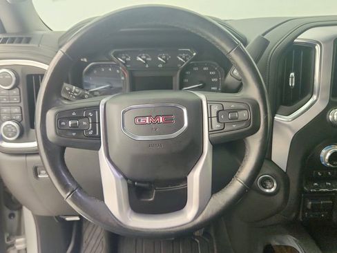 Used 2021 GMC Sierra 1500 SLT image 18