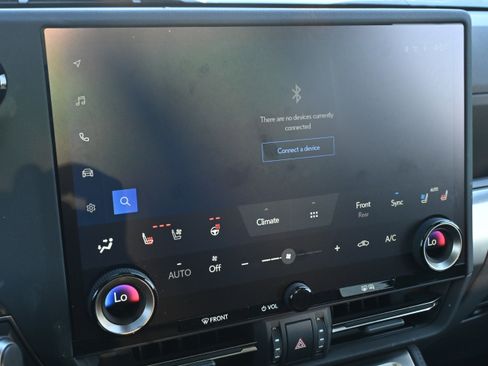 Used 2025 Lexus GX 550 w/ Accessory Package (2T) image 36