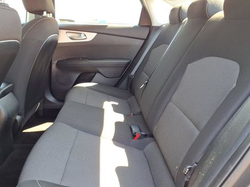Certified 2023 Kia Forte LXS w/ LXS Technology Package FWD image 8