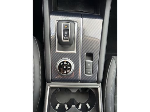 Used 2022 Mitsubishi Outlander SE image 22