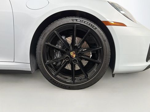 Used 2024 Porsche 911 Carrera 4 AWD/4WD image 34