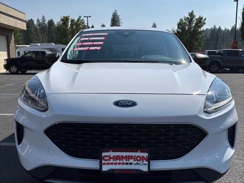 Used 2022 Ford Escape SE AWD/4WD image 2