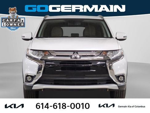 Used 2017 Mitsubishi Outlander SE image 3