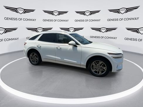 Used 2025 Genesis GV70 2.5T AWD/4WD image 9