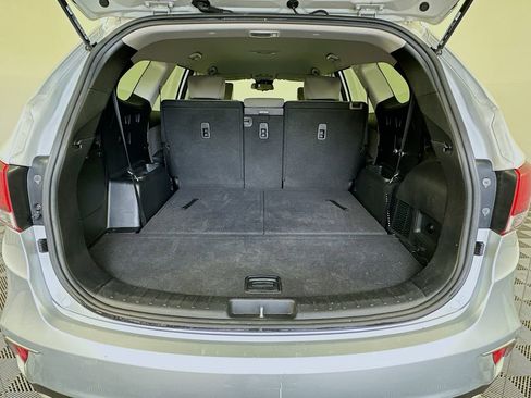 Used 2017 Hyundai Santa Fe SE image 25