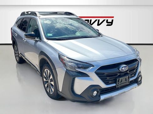 Used 2025 Subaru Outback Limited XT AWD/4WD image 1