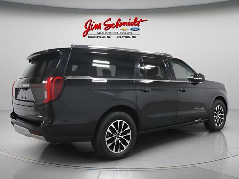 Used 2025 Ford Expedition Max Platinum image 6