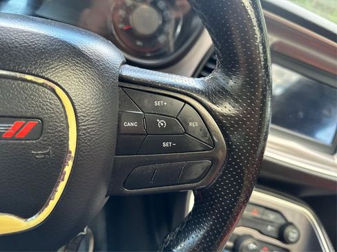 Used 2020 Dodge Challenger SXT w/ Blacktop Package image 33