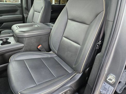 Used 2022 GMC Yukon SLT w/ SLT Luxury Package image 22