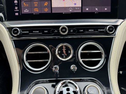 Used 2022 Bentley Continental GT AWD/4WD image 45