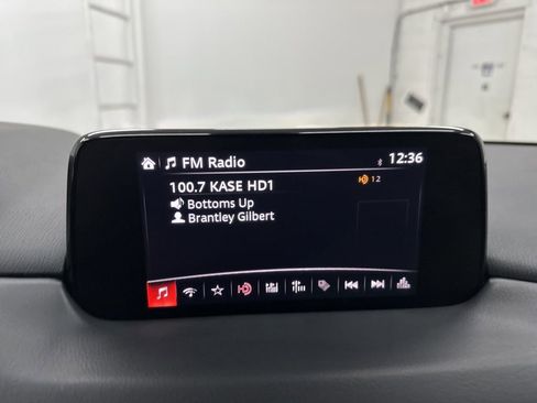 Used 2019 MAZDA CX-5 Touring image 14