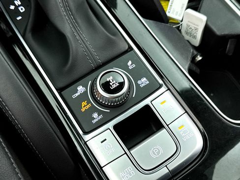 Used 2022 Kia Telluride SX w/ Nightfall Edition Package image 10