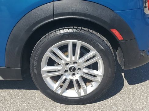 Used 2019 MINI Cooper Countryman w/ Storage Package image 9