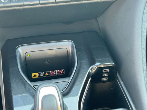 Used 2024 Toyota Crown XLE image 17