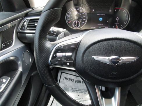 Used 2022 Genesis G70 2.0T w/ Prestige Package RWD image 13